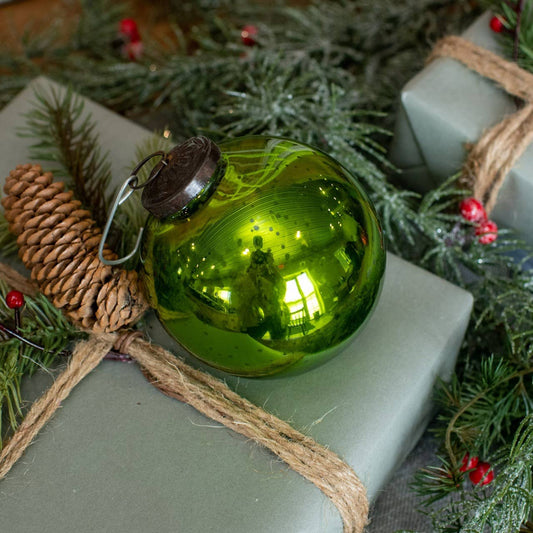 Ragon House - 4" GREEN BALL KUGEL ORNAMENT