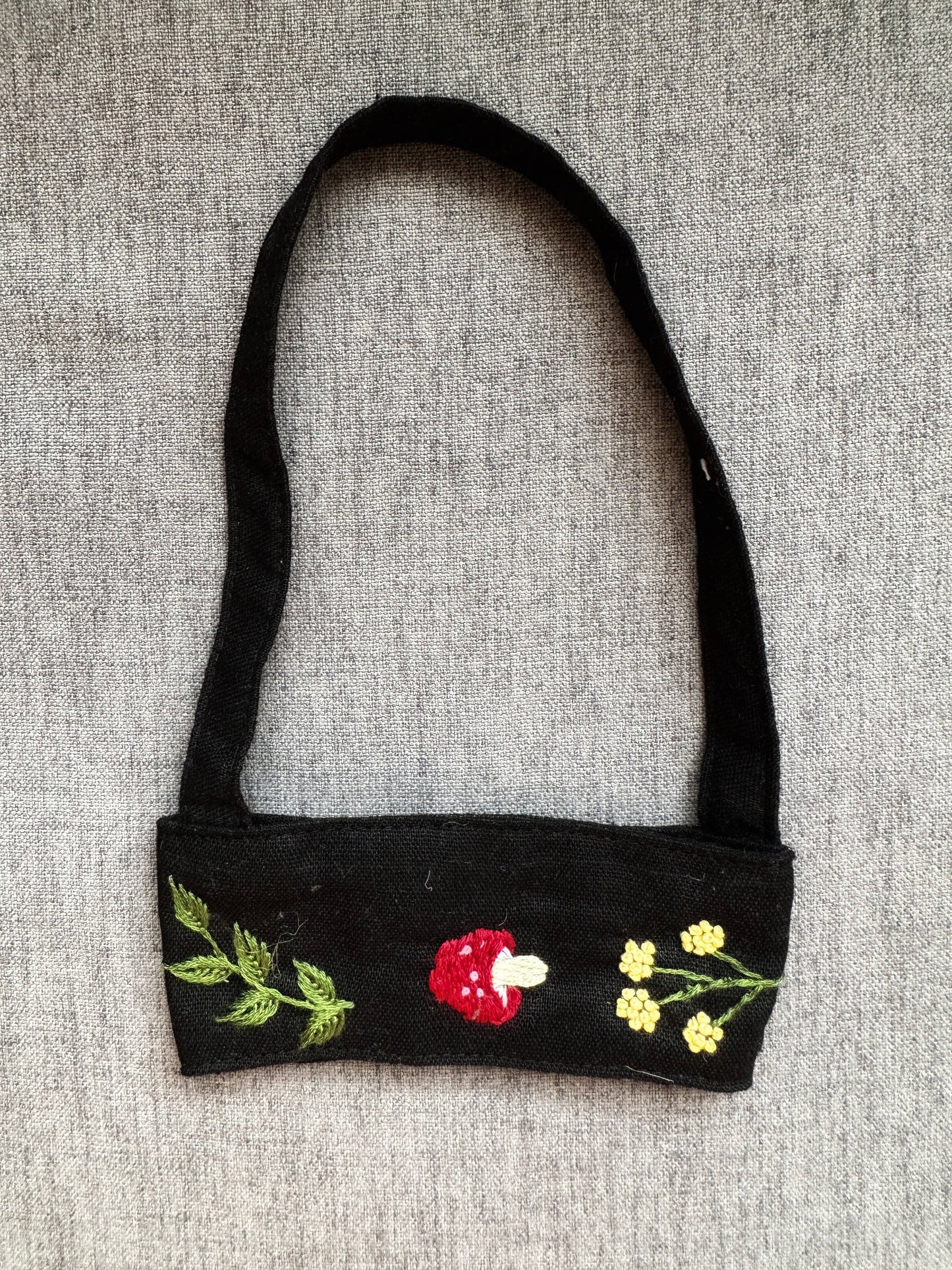 Quince Fables - Floral Embroidered Cup Carrier - Mushroom Forest