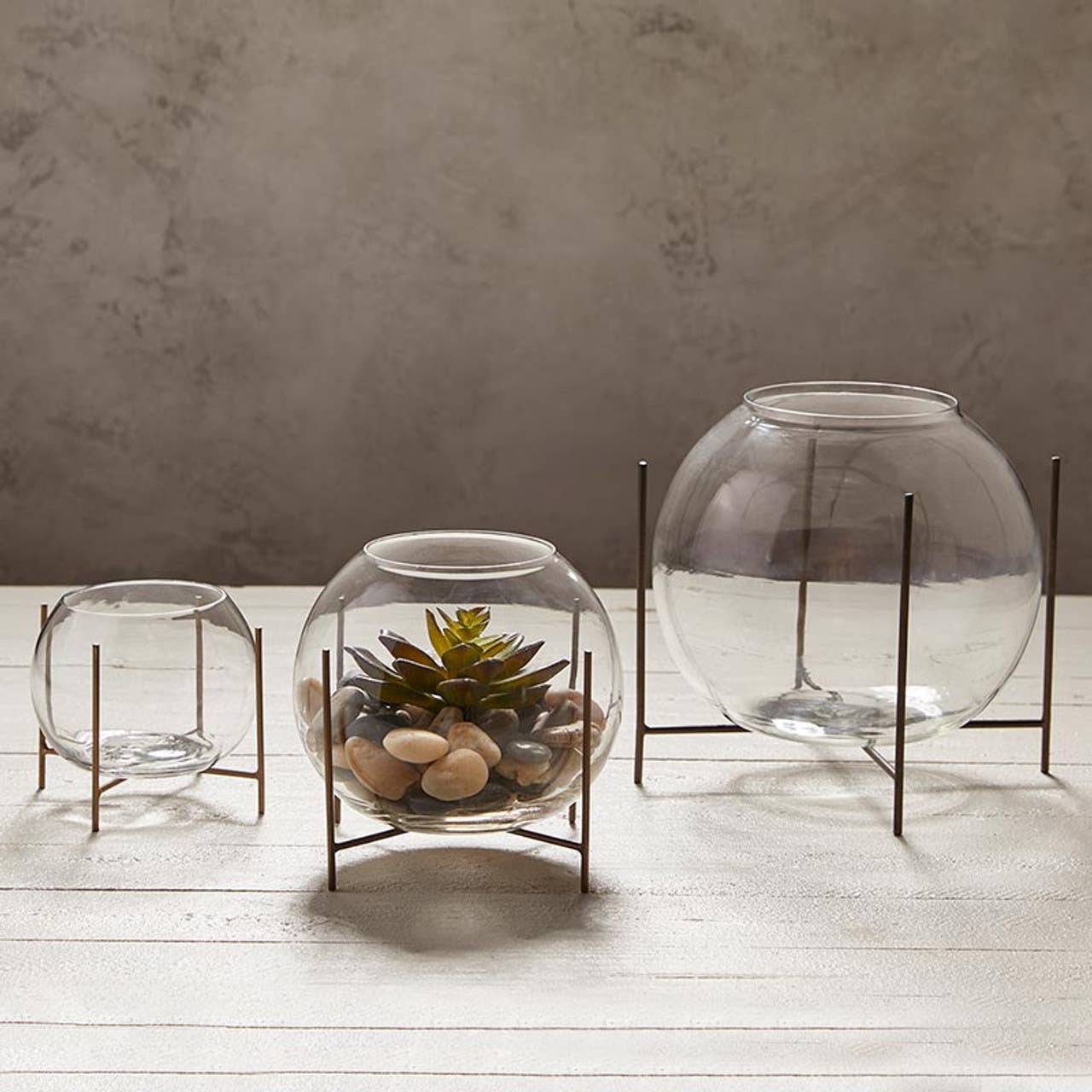 47th & Main (Creative Brands) - Round Glass Vase Holder - Medium