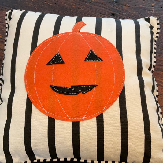 Halloween Pillow - Jack-o-lantern
